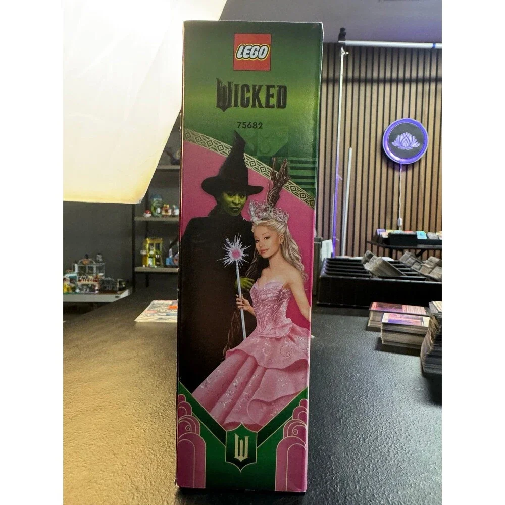 NIB LEGO Wicked Elphaba & Glinda Set75682
